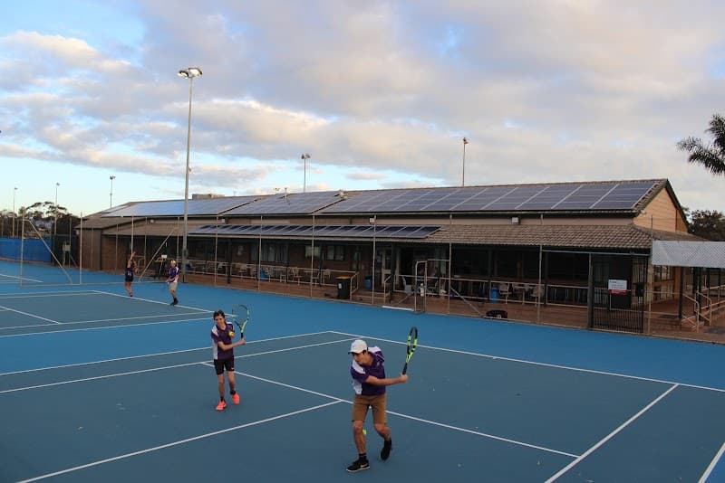 Photo of West Lakes Tennis Club padel courts